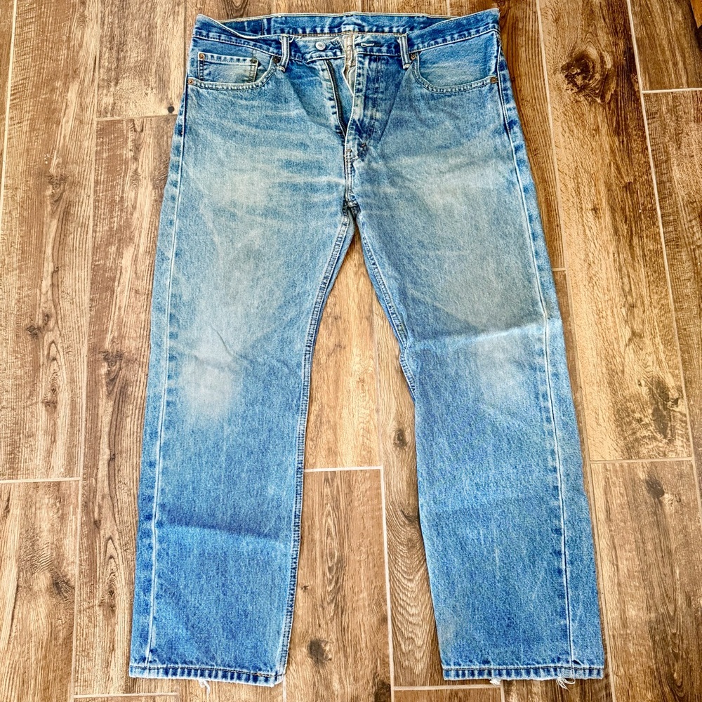 Levi's Men’s 505 Light Blue Straight Jeans